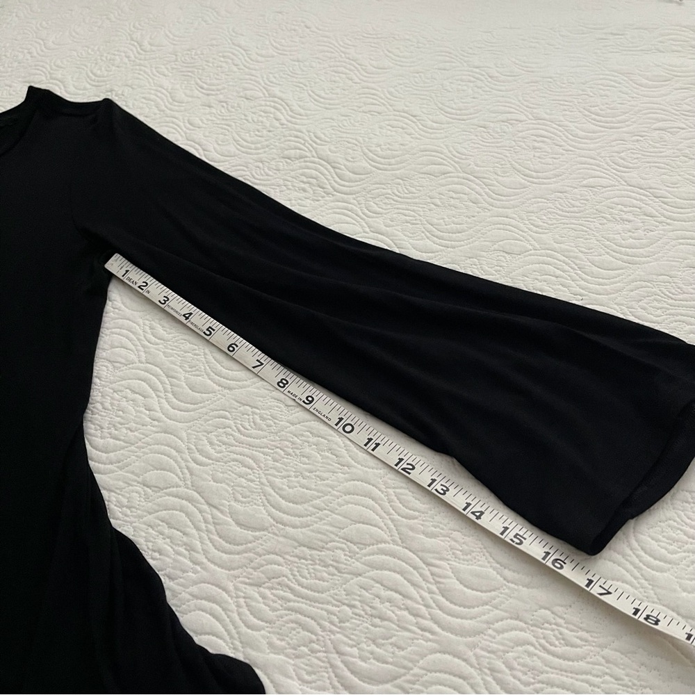 CUPIO Top Scoop Neck Long Bell Sleeve Size Large - Picture 9 of 13